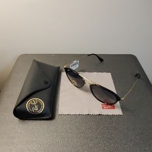 Brand Sun Ray - Ban Women's Core